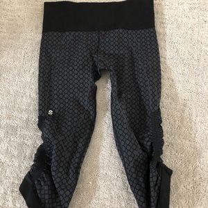 Lululemon crop pants